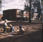 Lekande barn i Vivalla, 1970