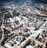 Flygfoto från öster mot varuhuset krämaren, 1968-1969