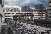 Cykelställ i kvarteret Tunnbindaren, ca 1965