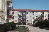 Innergård i bostadsområde Baronbackarna, 1970-tal