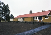 Uteplatser vid radhus i Kilsmo, 1970-tal