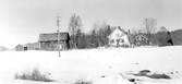 Gård med lador och uthus i Kårsta i Hovsta 1975