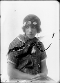 Olga Pedermickall från Hallstavik, Uppland 1925