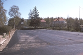 Nyanlagd parkering vid Tallbackavägen i Norrby, 1970