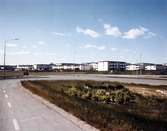 Hyreshusen i Oxhagen sedda på avstånd, 1975