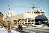 Byggnation av varuhuset Krämaren från söder, 1960