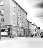 Änggatan mot öster från Drottninggatan, 1955