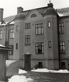 Ingång på baksidan vid Hertig Karls allé 12, 1970-tal