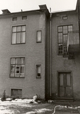 Ingång på bakgården på Karlslundsgatan 11, 1970-tal