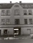 Ingång till bakgården på Tegelvägen 5, 1970-tal