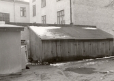 Förråd på innergården till Tegelgatan 3, 1970-tal