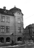 Lindells cykelaffär i hörnet Ringgatan 9 och Karlslundsgatan 11, 1970-tal