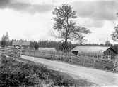 Gård längst landsvägen i Ramsberg, 1920-tal