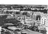 Väg genom Rosta bostadsområde vid byggnationen, 1948