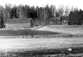 Gård med lada i Kåvi i Hovsta, 1970-tal