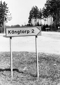 Vägskylt mot Kängtorp i Hjortkvarn, 1980