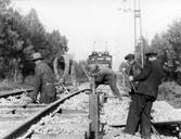 Makadamisering av spåret mellan Adolfsberg och Marieberg 1950-tal