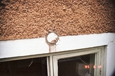 Hål över fönster i Stjärnhusen, 1985-06-12