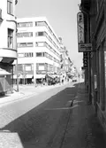 Drottninggatan mot norr från Näbbtorget, 1959