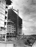 Krämarens höghus under byggnad, 1962