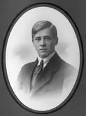 Thor E. Hallgren