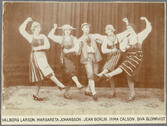 Rollporträtt av Valborg Larsson, Margareta Johanson, Jean Börlin, Irma Calson och Siva Blomkvist i dansnumret 
