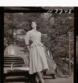 1708 N Mölnlycke väverier, mode; Stadshusträdgården, Stockholm; Mode för Mölnlycke