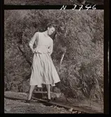 1708 N Mölnlycke väverier, mode; Stadshusträdgården, Stockholm; Mode för Mölnlycke