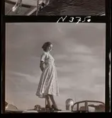 1708 N Mölnlycke väverier, mode; Stadshusträdgården, Stockholm; Mode för Mölnlycke