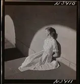 1708 N Mölnlycke väverier, mode; Stadshusträdgården, Stockholm; Mode för Mölnlycke