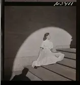 1708 N Mölnlycke väverier, mode; Stadshusträdgården, Stockholm; Mode för Mölnlycke