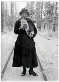 Elsa Vestberg med katten