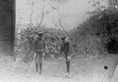 Pojkar som spelar krocket i Hovsta, ca 1920