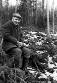 Erik Wijk i skogen i Malgräva i Asker 1976