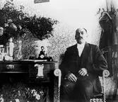 Porträtt av Fjärdingsman Eskil Sigfrid Karlsson i Kvisterängen i Hovsta, 1930-tal