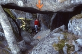 Vid entren till Vitsandsgrottorna i Tivedens Nationalpark, 1989
