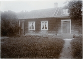Bostadshus, Yvre, Tierps socken, Uppland 1911
