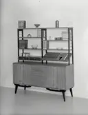 Sideboard med bokhylla