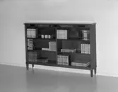 Bokhylla i empirstil