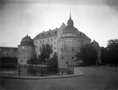 Kvarnbron leder till Örebro slott, 1930-tal