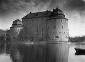 Eka i Svartån framför Örebro slott, 1930-tal