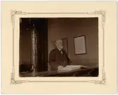 Räntmästare Herman Gyllenhaal i Räntekammaren, Universitetshuset, Uppsala omkring 1890