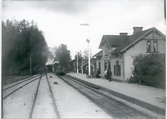 Kolbäck sn, Hallstahammar kn.
Ånglok vid järnvägsstationen i Strömsholm. C:a 1915-1920.