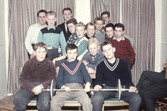 Tyngdlyftarna på ungdomsgården, 1950-tal