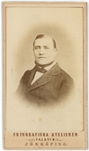 Porträtt på C. J. Hörndal född år 1831 och död år 1873. Syssloman på gamla lasarettet vid Talavid i Jönköping.
