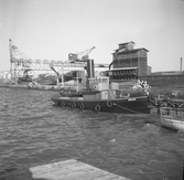 Varbergs hamn. Den 90-åriga 