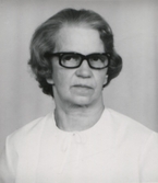 Ateljéporträtt av Ingeborg Johansson (1901 - 1987, född Gustafsson), Kållered Stom 