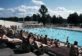 Badgäster vid Gustavsvik friluftsbad, 1975-1980