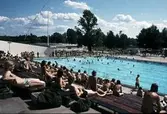 Badgäster vid Gustavsvik friluftsbad, 1975-1980