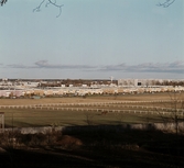 Vy från Karlslunds herrgård mot Solhaga och Västhaga, 1978